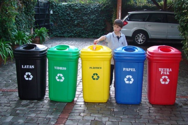 Primera encuesta ambiental: el 66% de los chilenos recicla